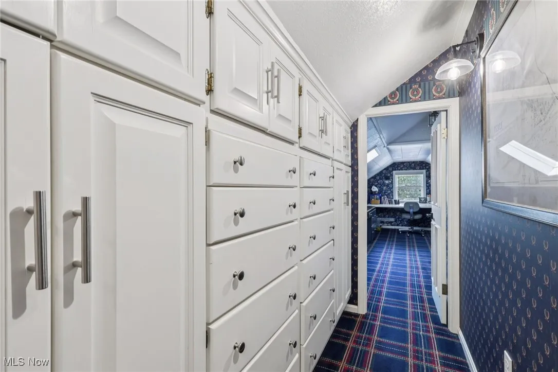 Bedrm 4 closet space
