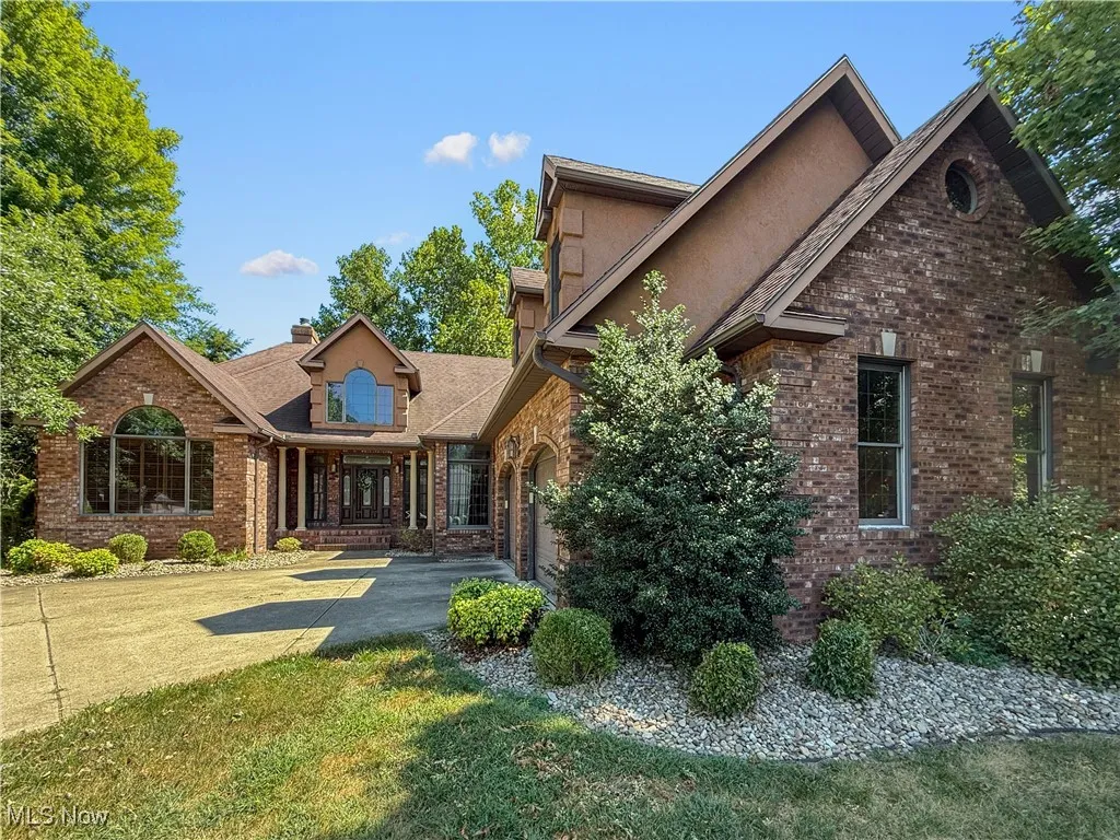 9 Henderson Lane, Williamstown, West Virginia 26187,MLS Now Listing ID