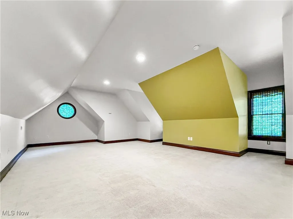 Studio above the garage