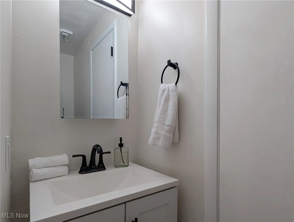 1/2 bath on 1st floor