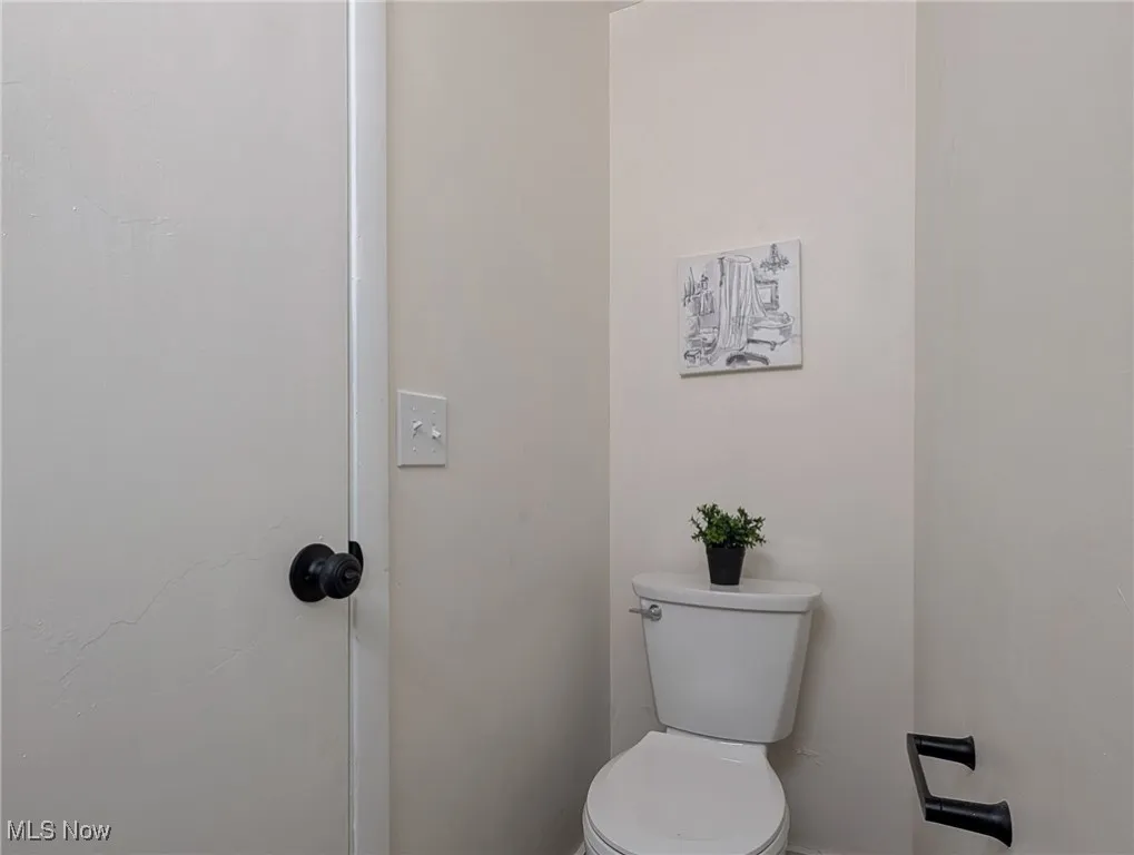 1/2 bath