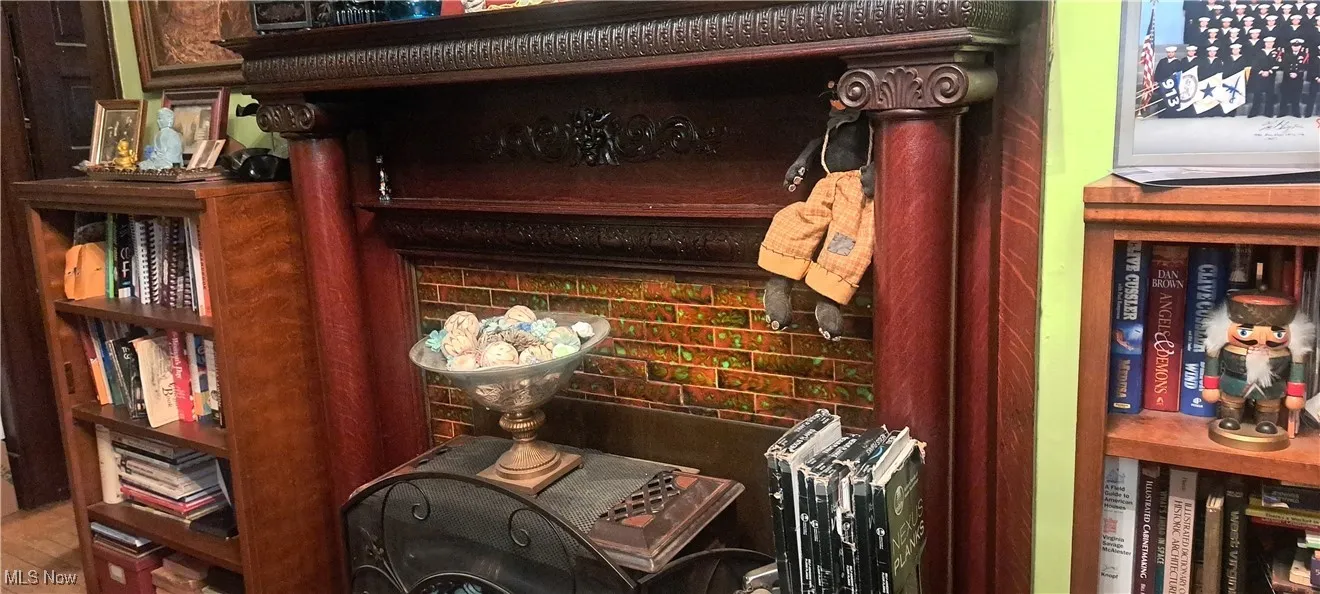 Detailed view fireplace