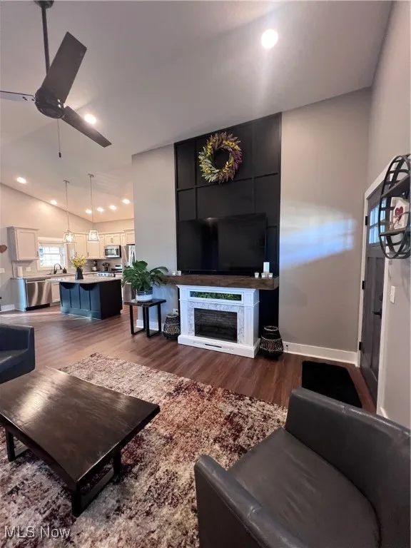 1324 2nd Street, New Philadelphia, Ohio 44663,MLS Now Listing ID