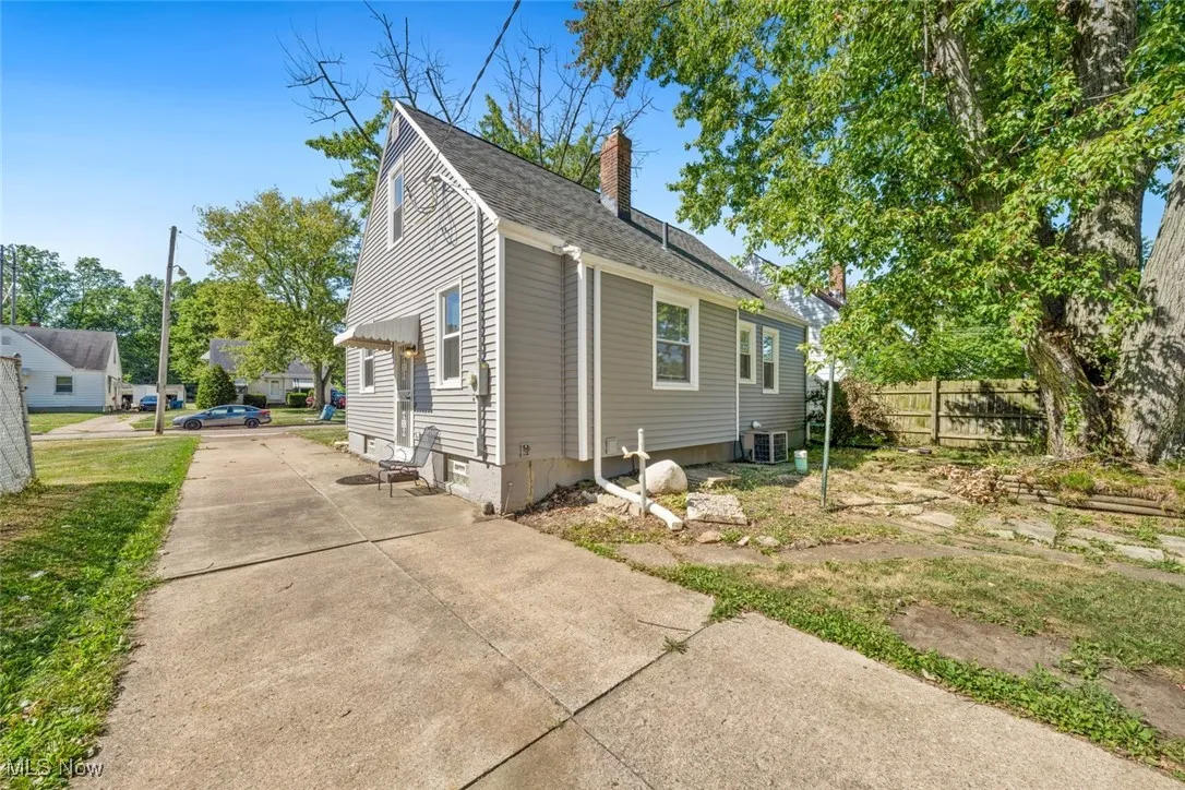 2405 E 35th Street, Lorain, Ohio 44055,MLS Now Listing ID