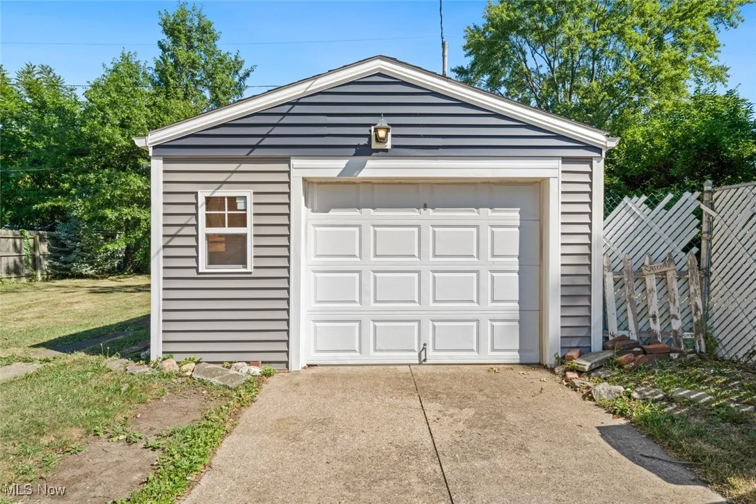 2405 E 35th Street, Lorain, Ohio 44055,MLS Now Listing ID