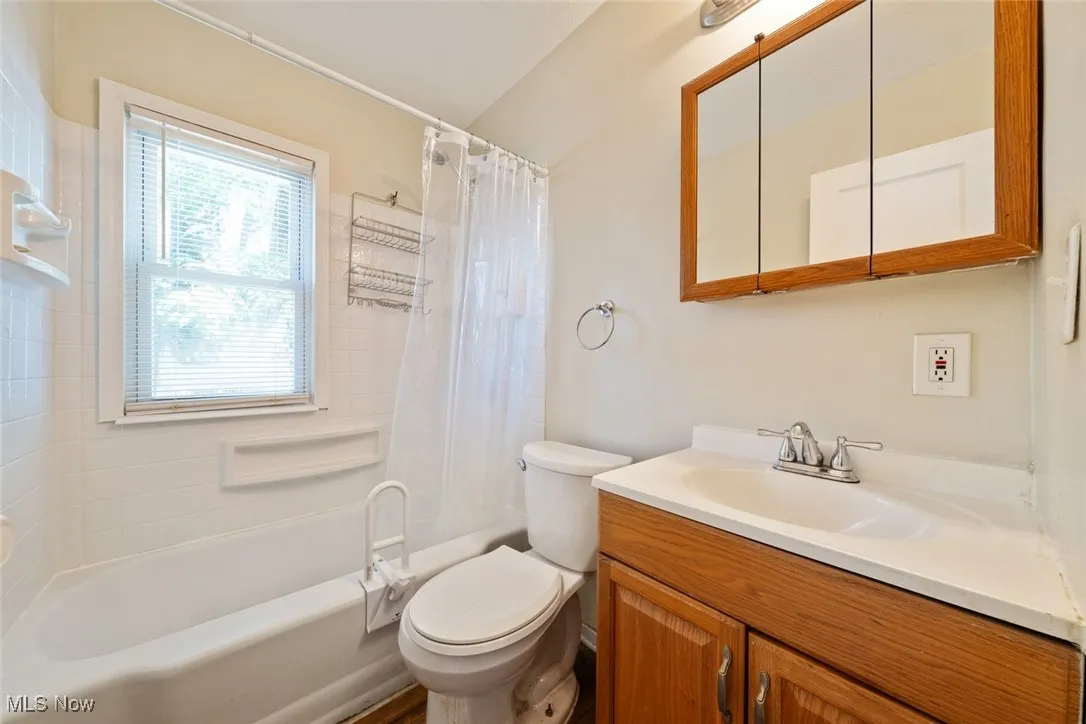 2405 E 35th Street, Lorain, Ohio 44055,MLS Now Listing ID