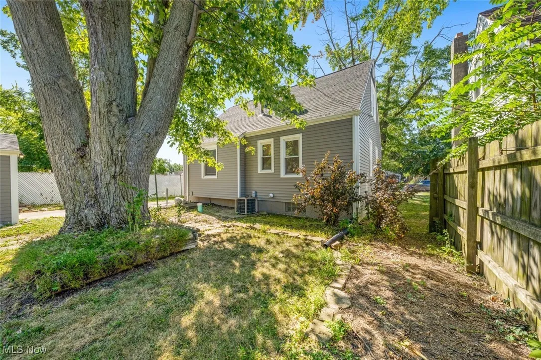 2405 E 35th Street, Lorain, Ohio 44055,MLS Now Listing ID