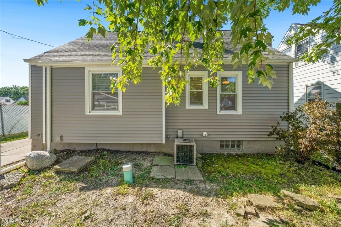 2405 E 35th Street, Lorain, Ohio 44055,MLS Now Listing ID