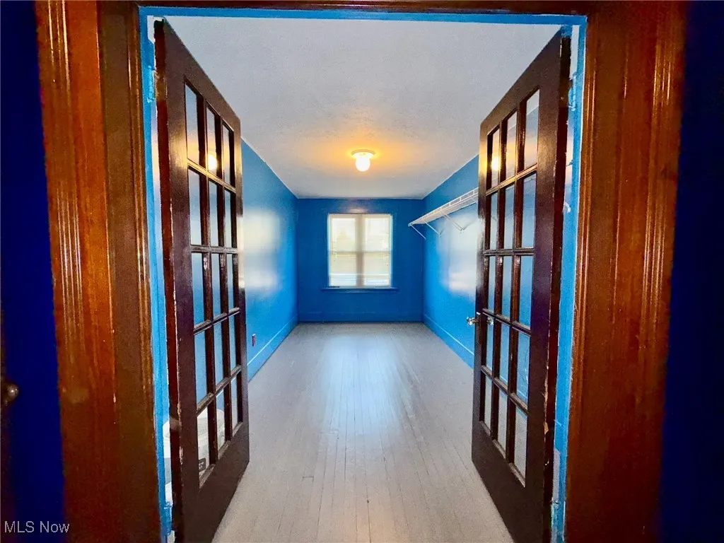 Spacious closet off of the extra room