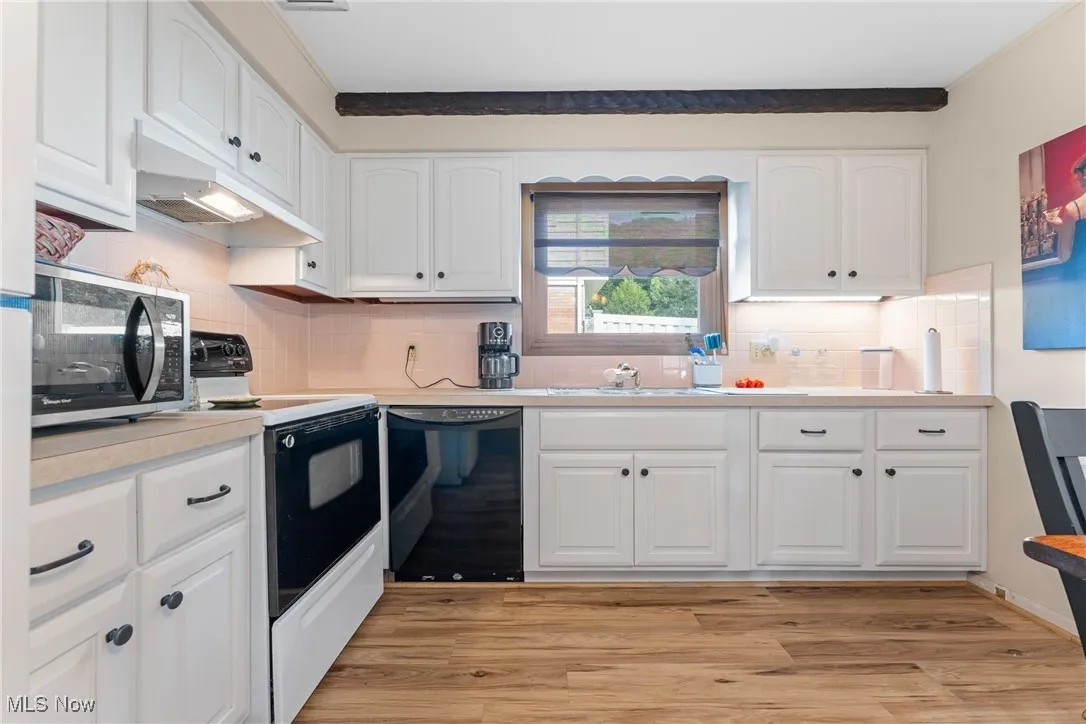 820 Glenwood Street, North Canton, Ohio 44720,MLS Now Listing ID