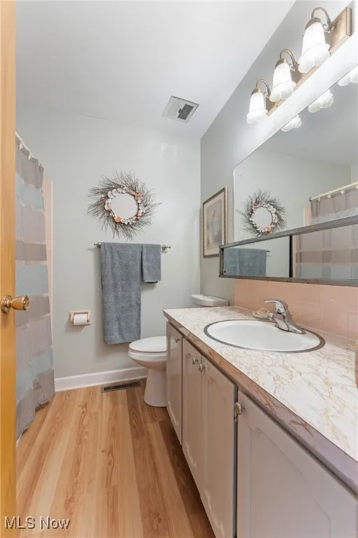 820 Glenwood Street, North Canton, Ohio 44720,MLS Now Listing ID