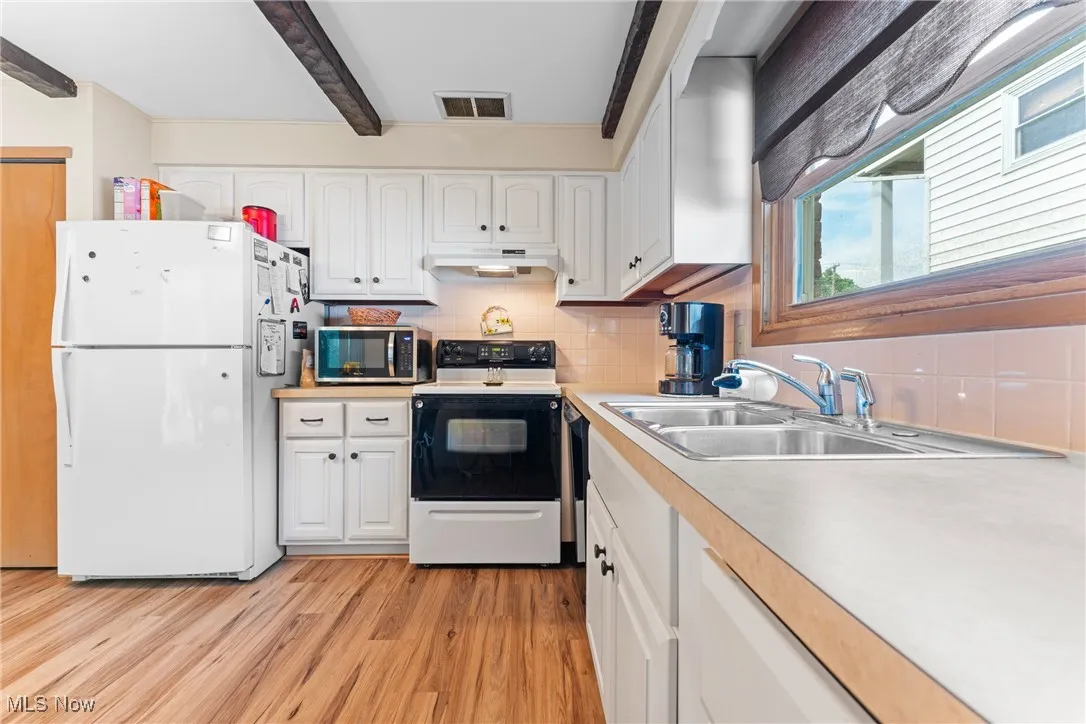 820 Glenwood Street, North Canton, Ohio 44720,MLS Now Listing ID