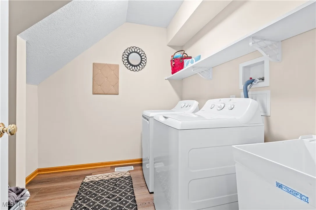 2800 Hartford Lane, Akron, Ohio 44312,MLS Now Listing ID