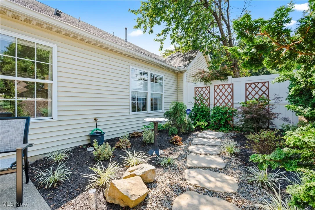 2800 Hartford Lane, Akron, Ohio 44312,MLS Now Listing ID