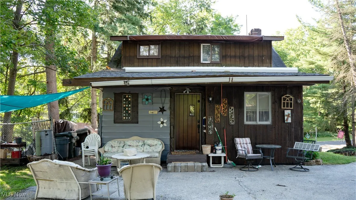 285 W Grace Street, Bedford, Ohio 44146,MLS Now Listing ID