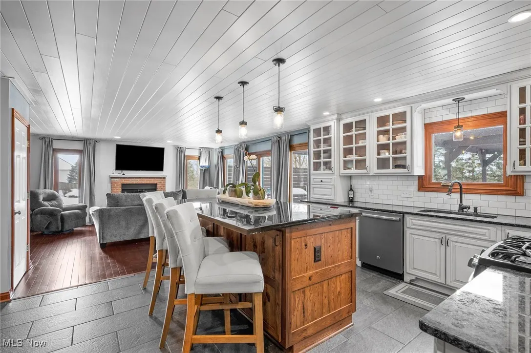 1960 George Drive, Brunswick, Ohio 44212,MLS Now Listing ID