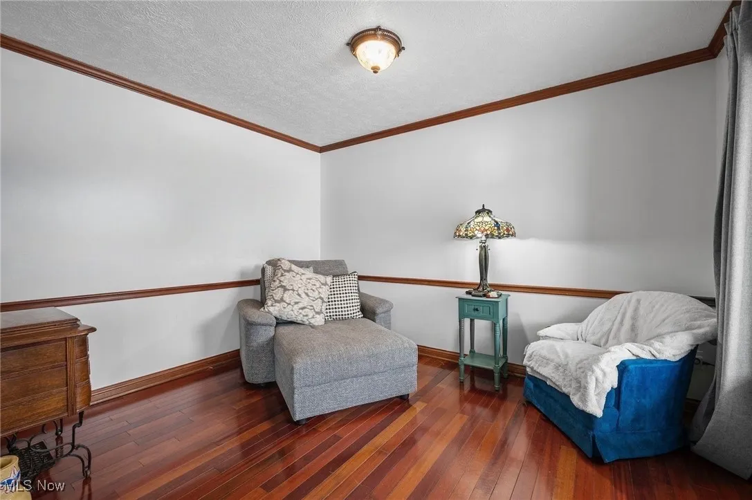 First floor office/sitting room