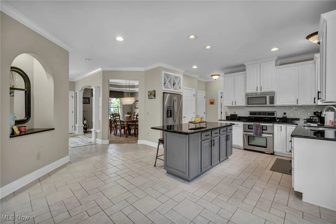 873 Kings Cross Drive, Wadsworth, Ohio 44281,MLS Now Listing ID