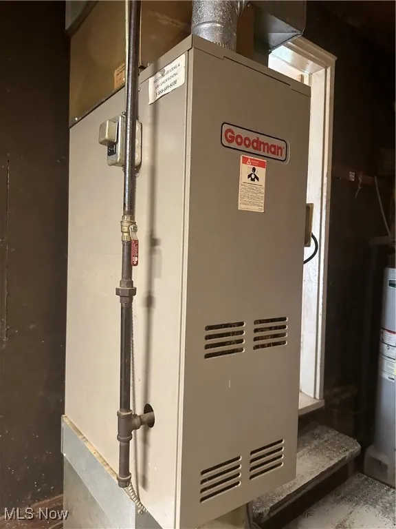 Utility room with heating unit