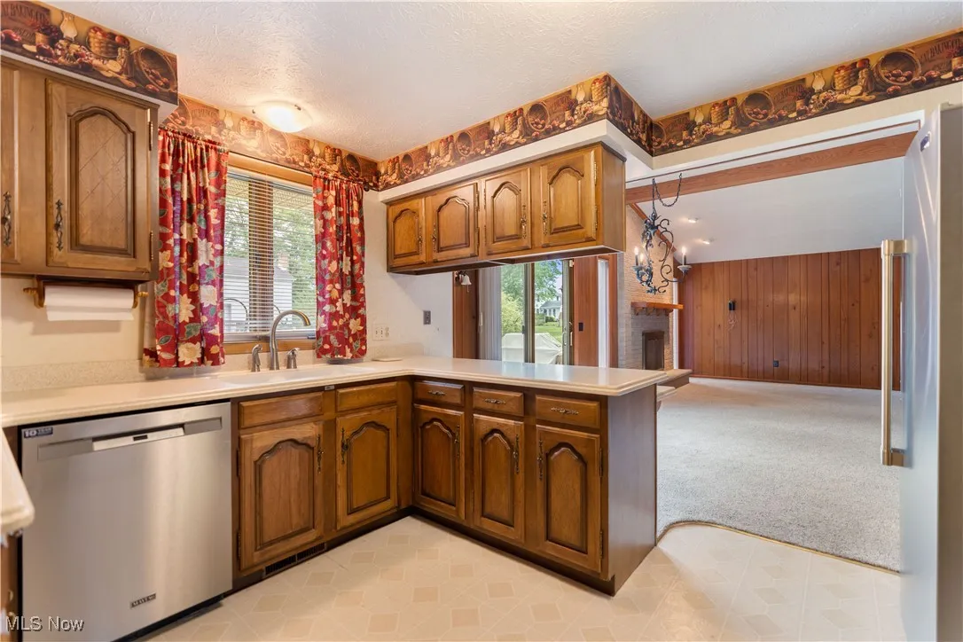 824 Sawmill Trail, Massillon, Ohio 44646,MLS Now Listing ID