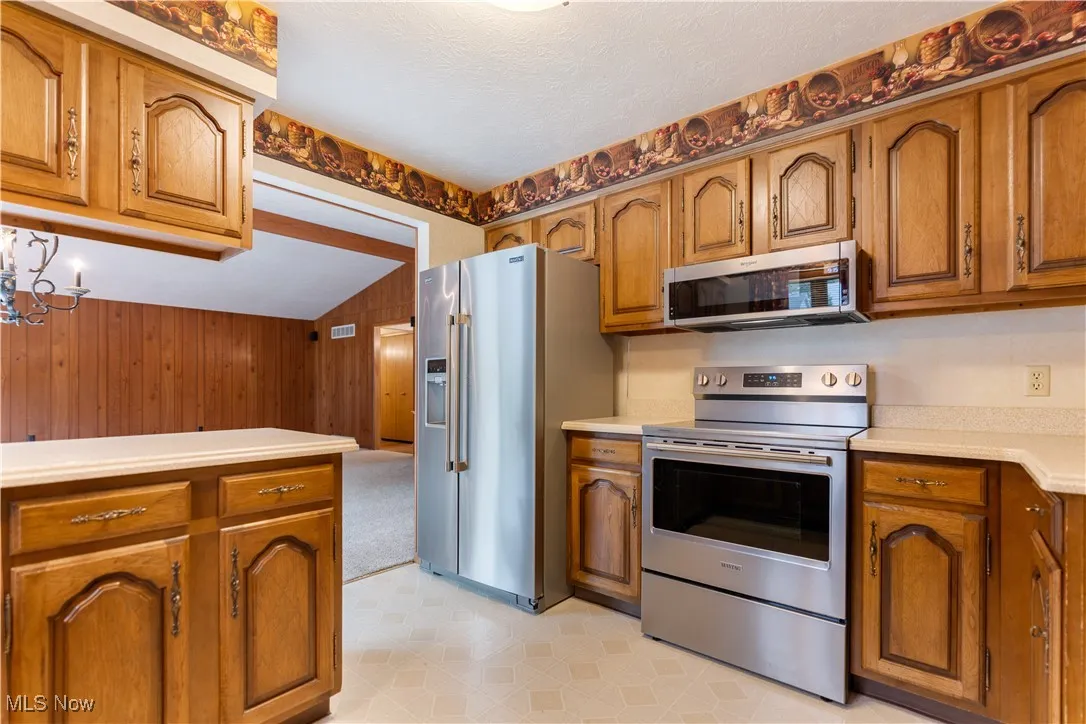 824 Sawmill Trail, Massillon, Ohio 44646,MLS Now Listing ID