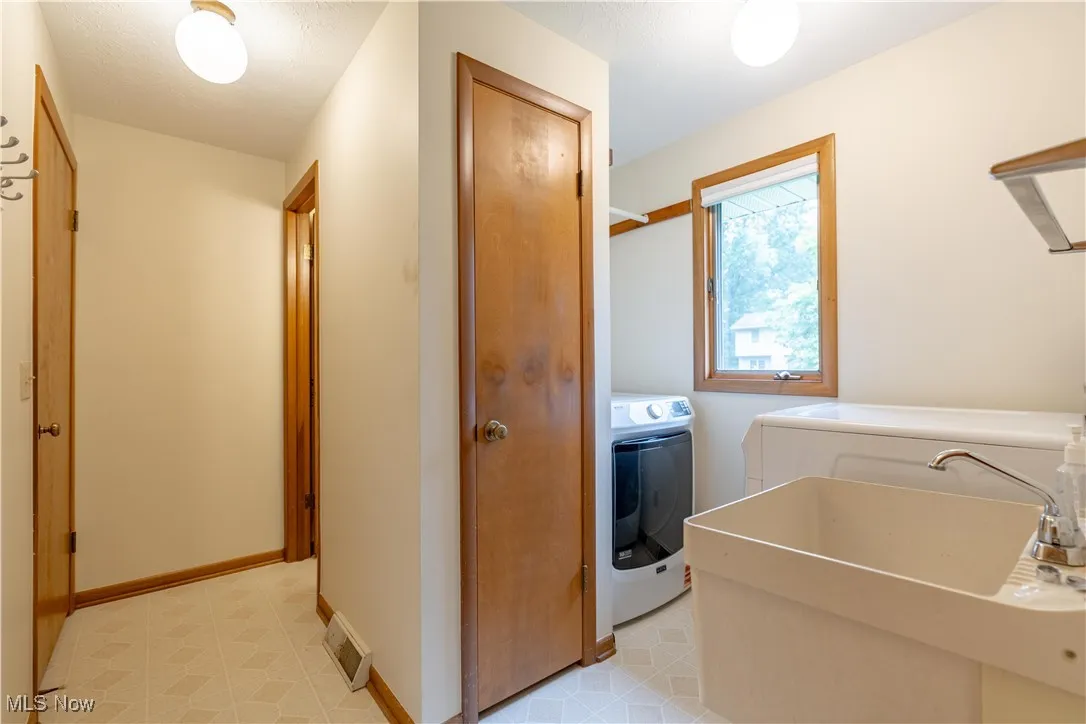 824 Sawmill Trail, Massillon, Ohio 44646,MLS Now Listing ID