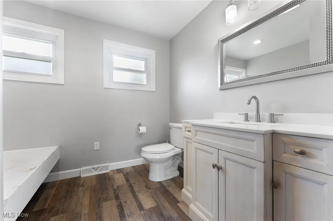 7660 Connelly Road, Hubbard, Ohio 44438,MLS Now Listing ID