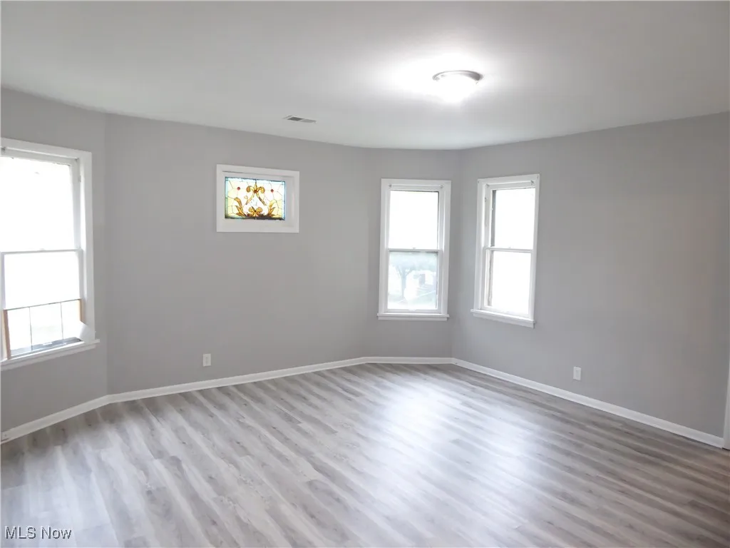 3295 W 54th Street, Cleveland, Ohio 44102,MLS Now Listing ID