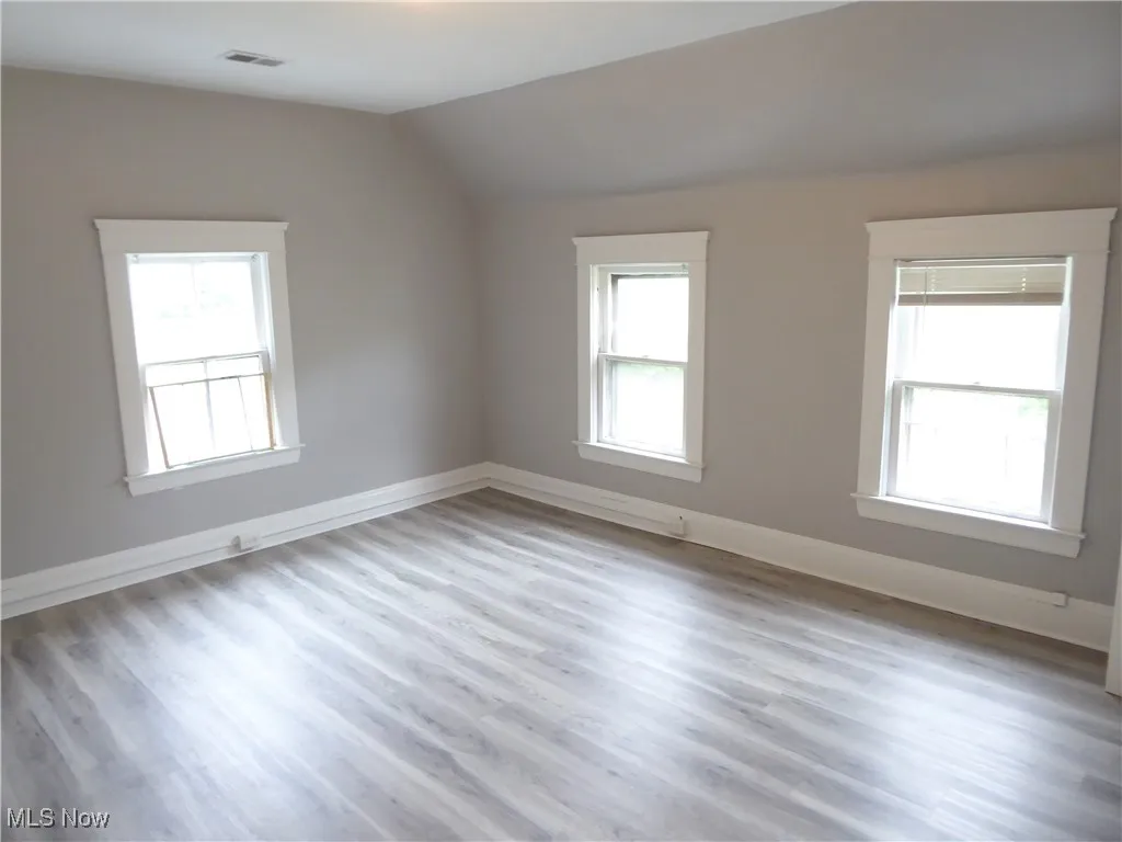 3295 W 54th Street, Cleveland, Ohio 44102,MLS Now Listing ID