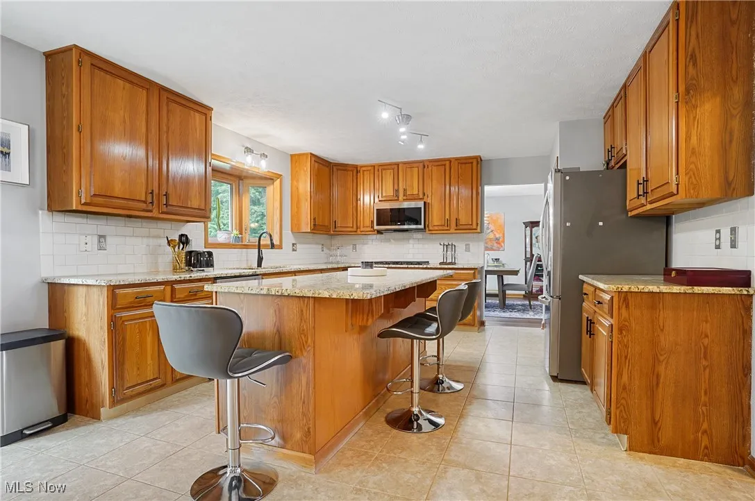 2040 Valley Park Circle, Broadview Heights, Ohio 44147,MLS Now Listing ID