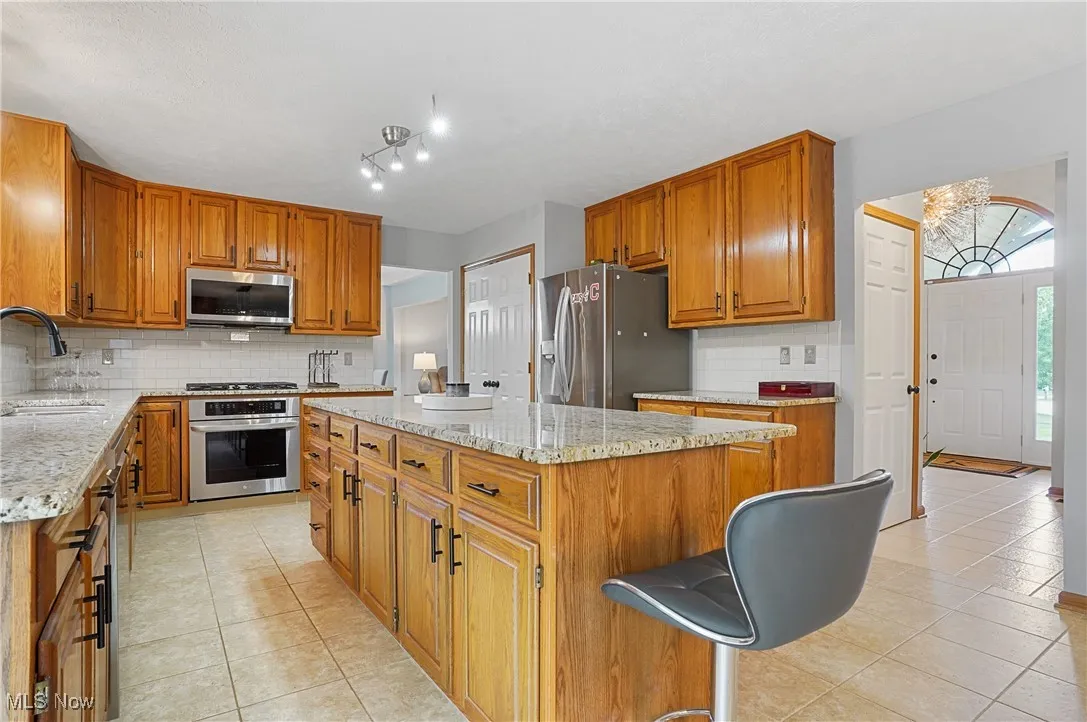 2040 Valley Park Circle, Broadview Heights, Ohio 44147,MLS Now Listing ID