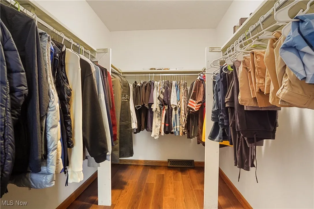 walk-in closet