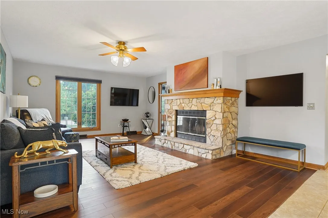 2040 Valley Park Circle, Broadview Heights, Ohio 44147,MLS Now Listing ID