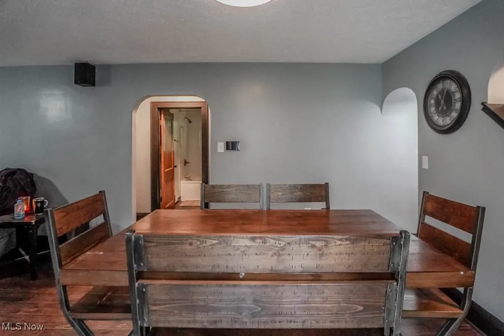 901 E Robinson Avenue, Barberton, Ohio 44203,MLS Now Listing ID