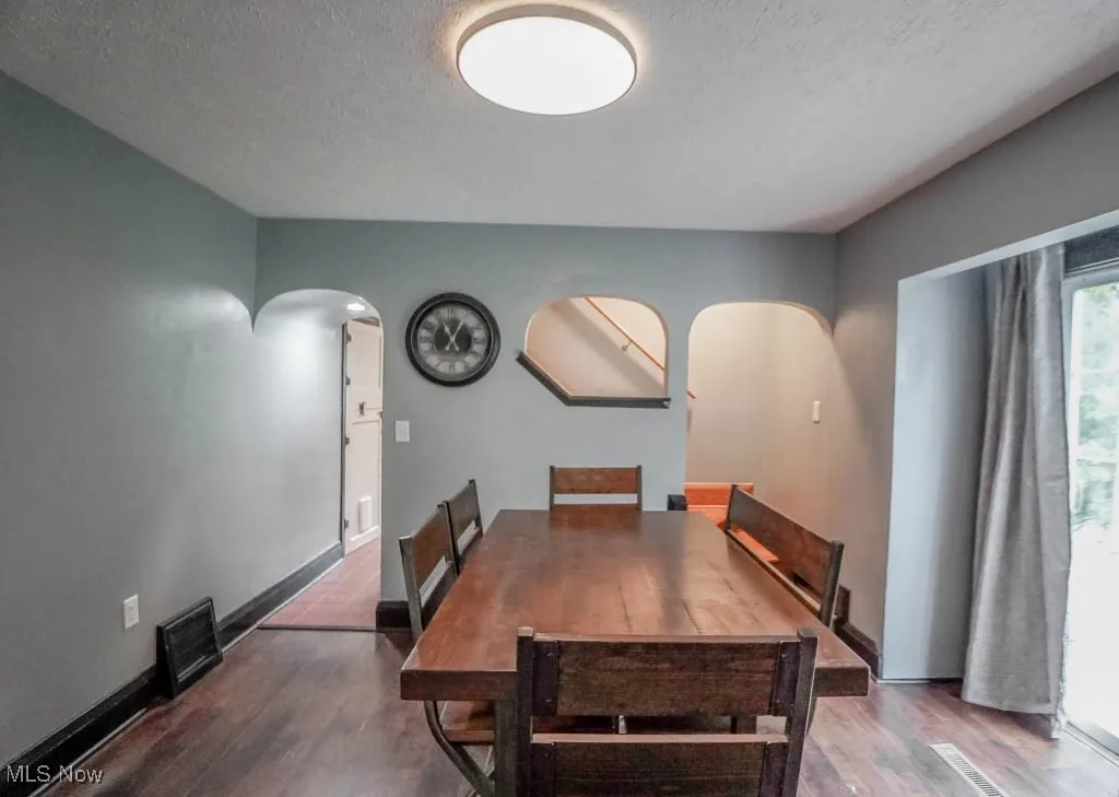 901 E Robinson Avenue, Barberton, Ohio 44203,MLS Now Listing ID
