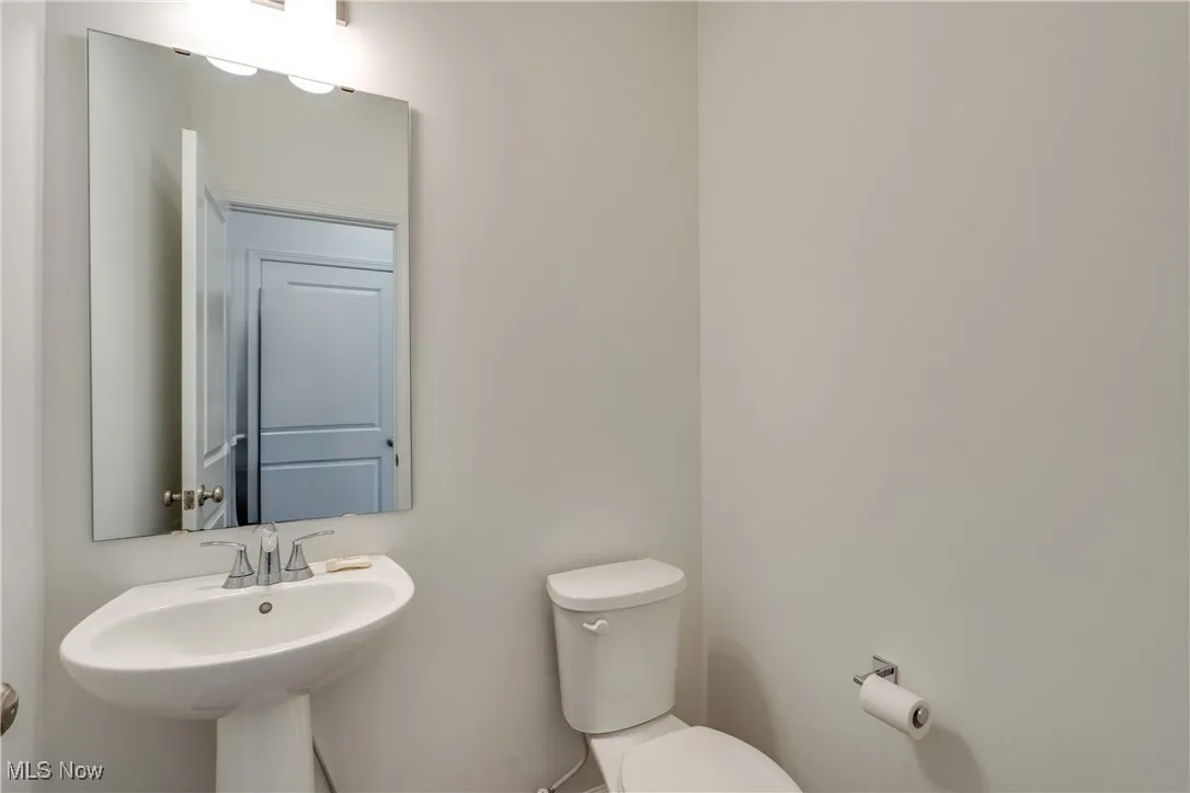 1/2 bath