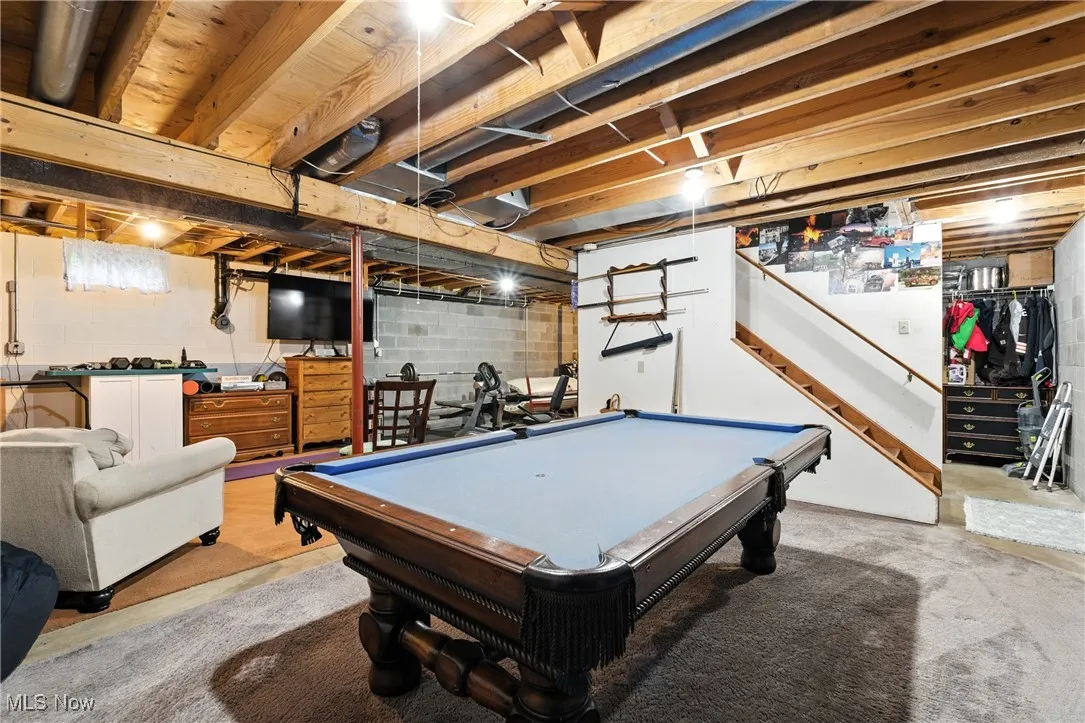Rec room featuring pool table