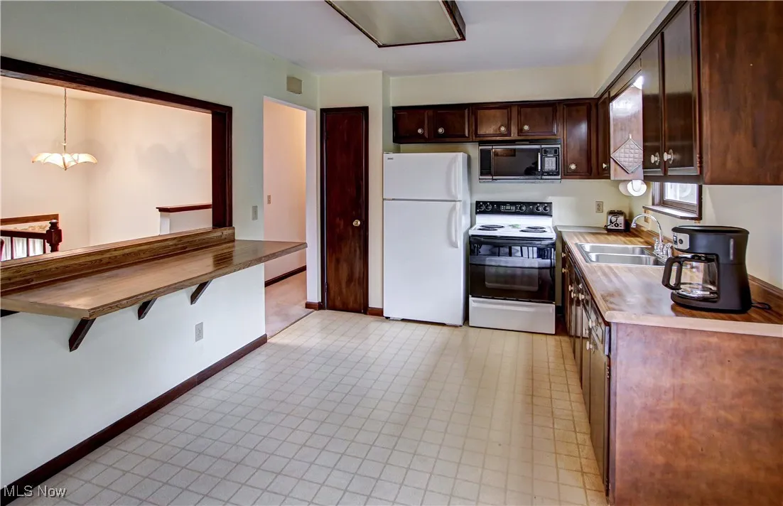 3324 Sleepy Hollow Road, Brunswick, Ohio 44212,MLS Now Listing ID