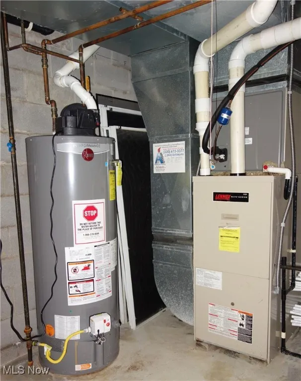 Furnace & Hot water tank approx. 5 yrs; old