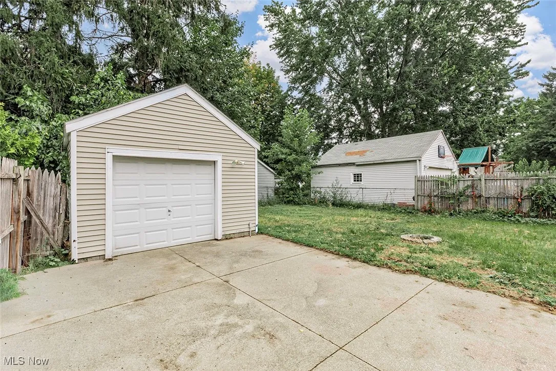1237 Crescent Drive, Painesville, Ohio 44077,MLS Now Listing ID
