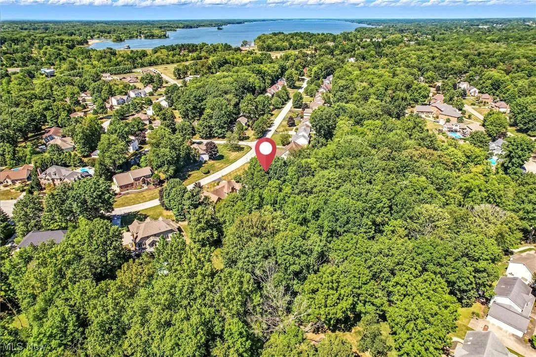 Aerial view showing proximity to Mosquito Lake (3miles to Marina)