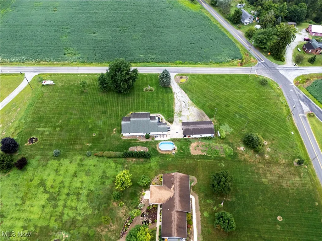 Aerial view of property and surrounding area