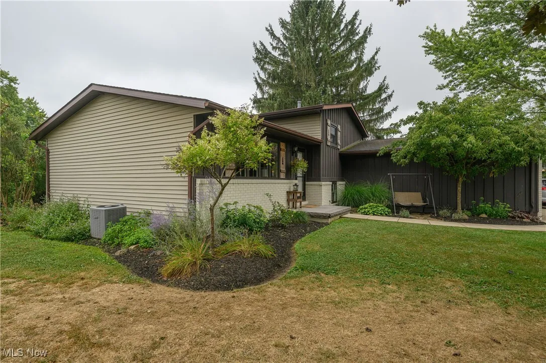 10299 Hunting Hills Avenue, Hartville, Ohio 44632,MLS Now Listing ID