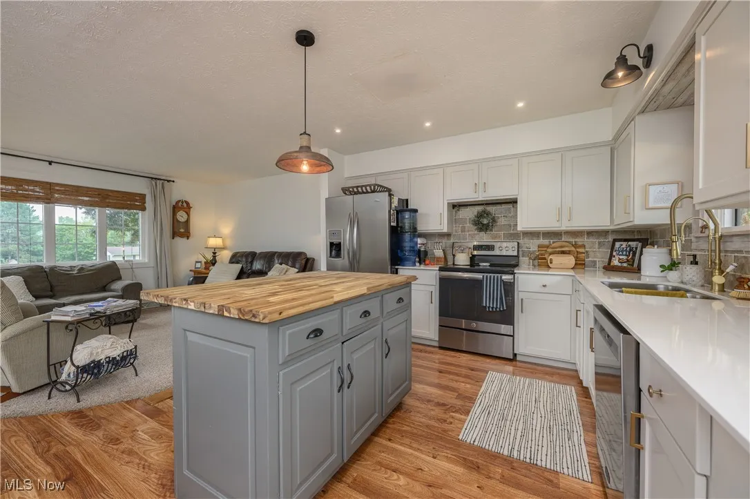10299 Hunting Hills Avenue, Hartville, Ohio 44632,MLS Now Listing ID