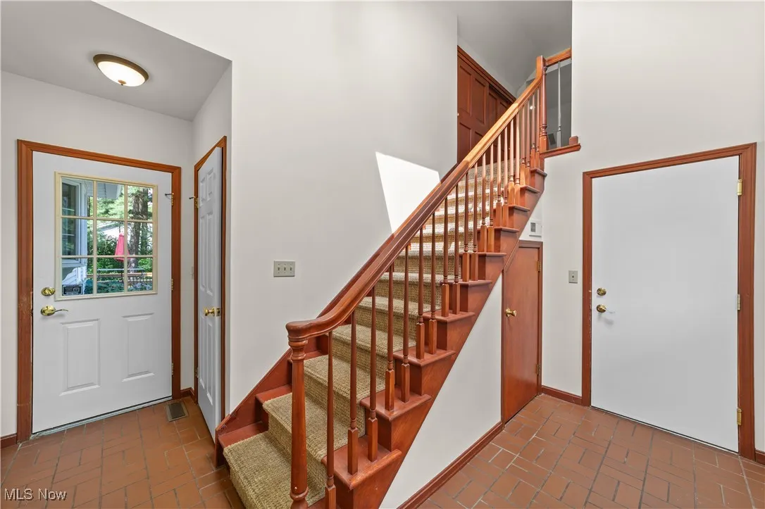 Back Entry to Family Room