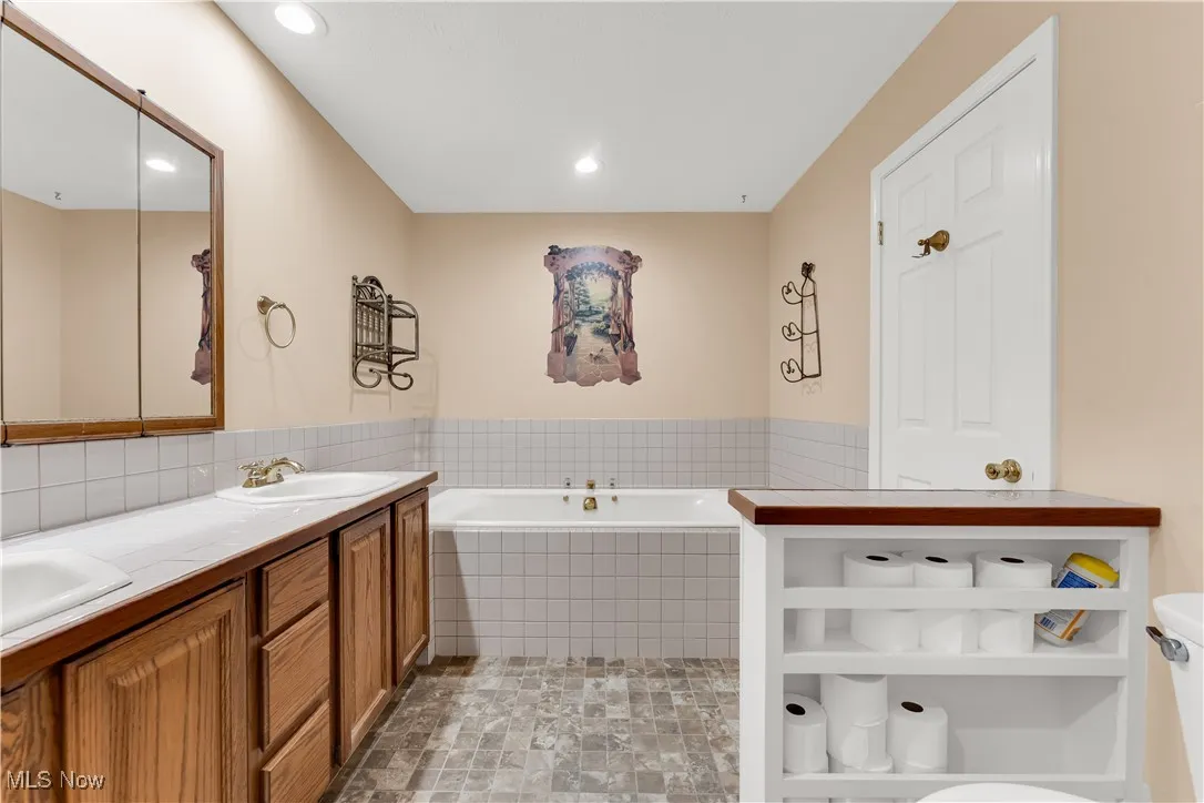 17651 Plum Creek Trail, Chagrin Falls, Ohio 44023,MLS Now Listing ID