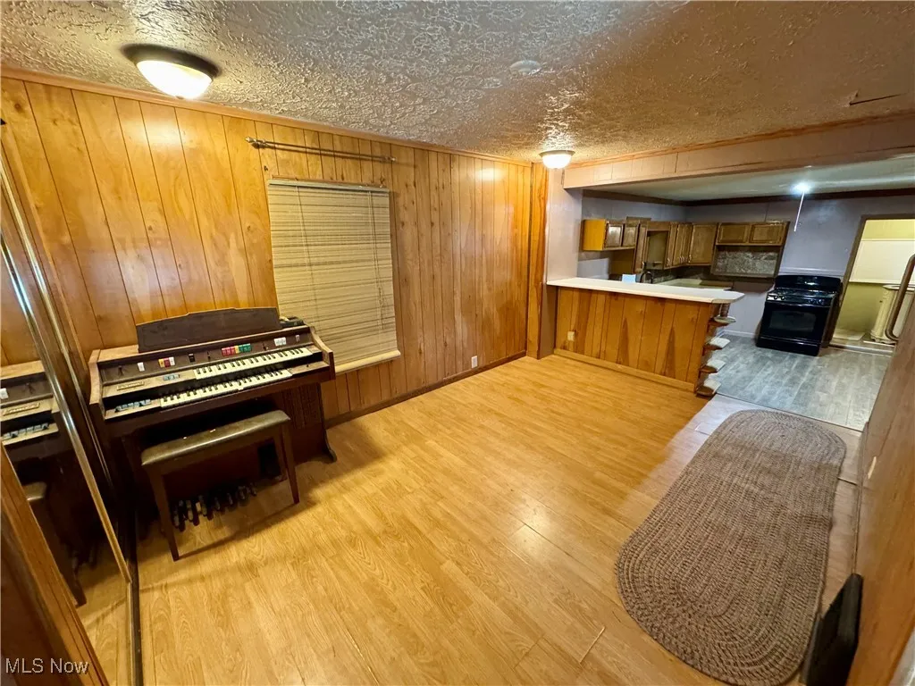 1712 Clarendon Avenue, Canton, Ohio 44706,MLS Now Listing ID