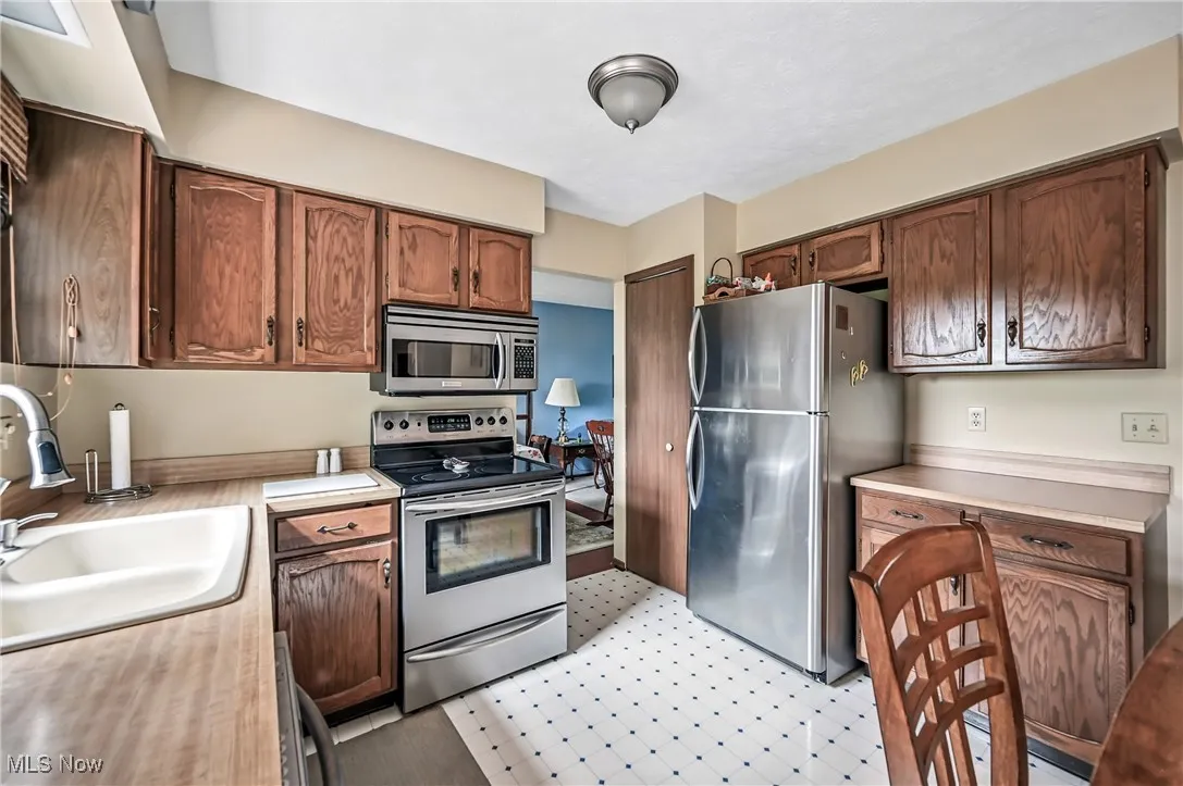 5173 Troyer Drive, Kent, Ohio 44240,MLS Now Listing ID