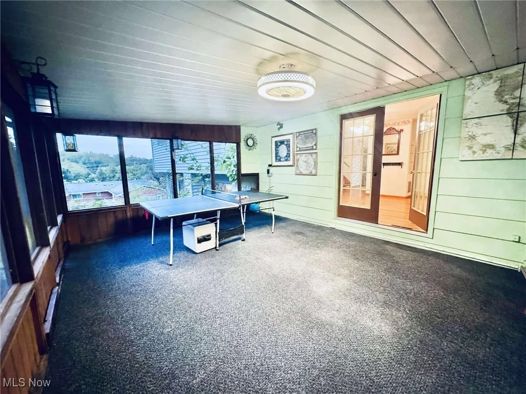 Sunroom with hot tub hookup