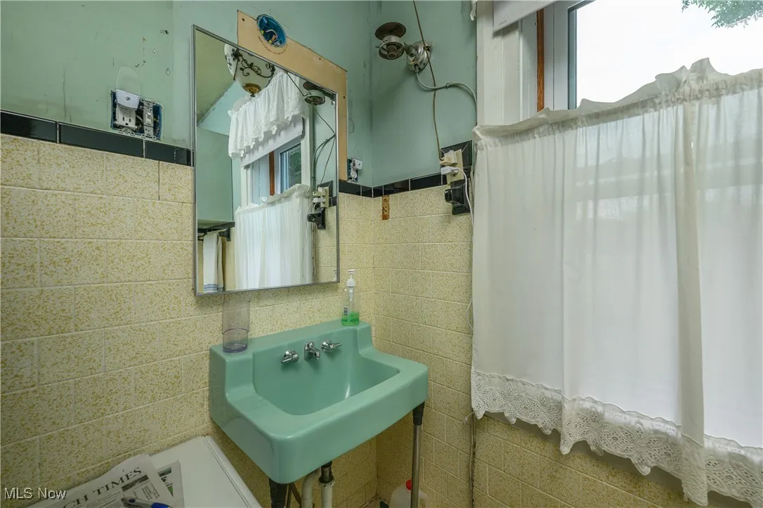 12201 King Church Avenue, Uniontown, Ohio 44685,MLS Now Listing ID